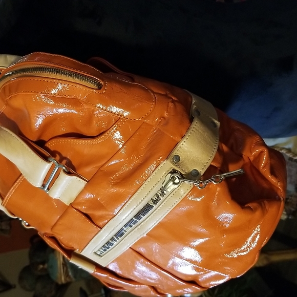 SEE BY CHLOE PATENT LEATHER TOTE BAG - Picture 3 of 9